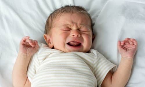Новорожденный ребенок имеет самые высокие показатели гормона ТТГ